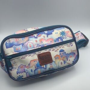 NWOT Fanny pack, waist bag organizer, hip pack. Greece